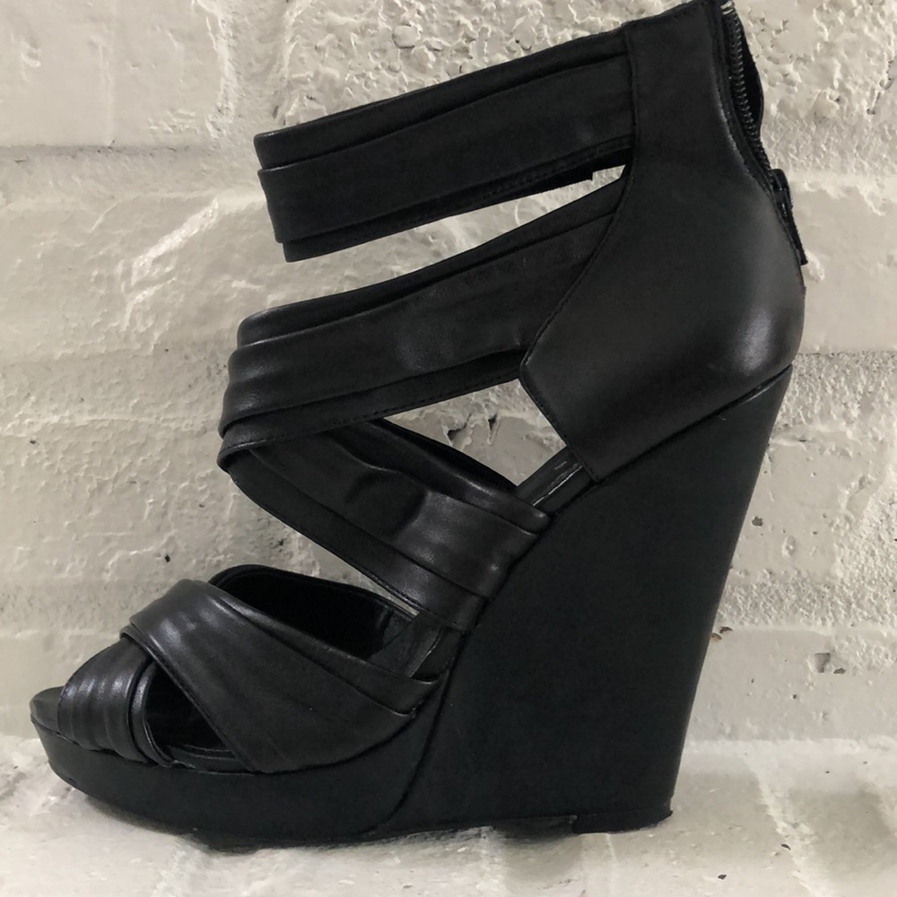 Trouvé strappy black leather wedge sandal. Size 9 - Picture 6 of 7